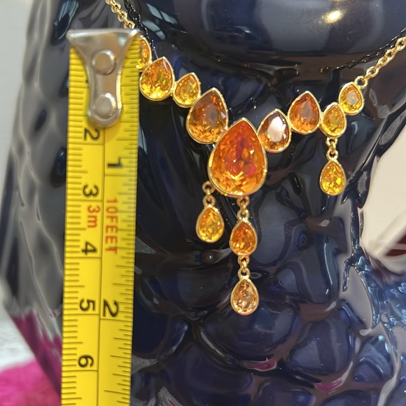 NWOT gold tone necklace with Swarovski elements - Picture 8 of 11